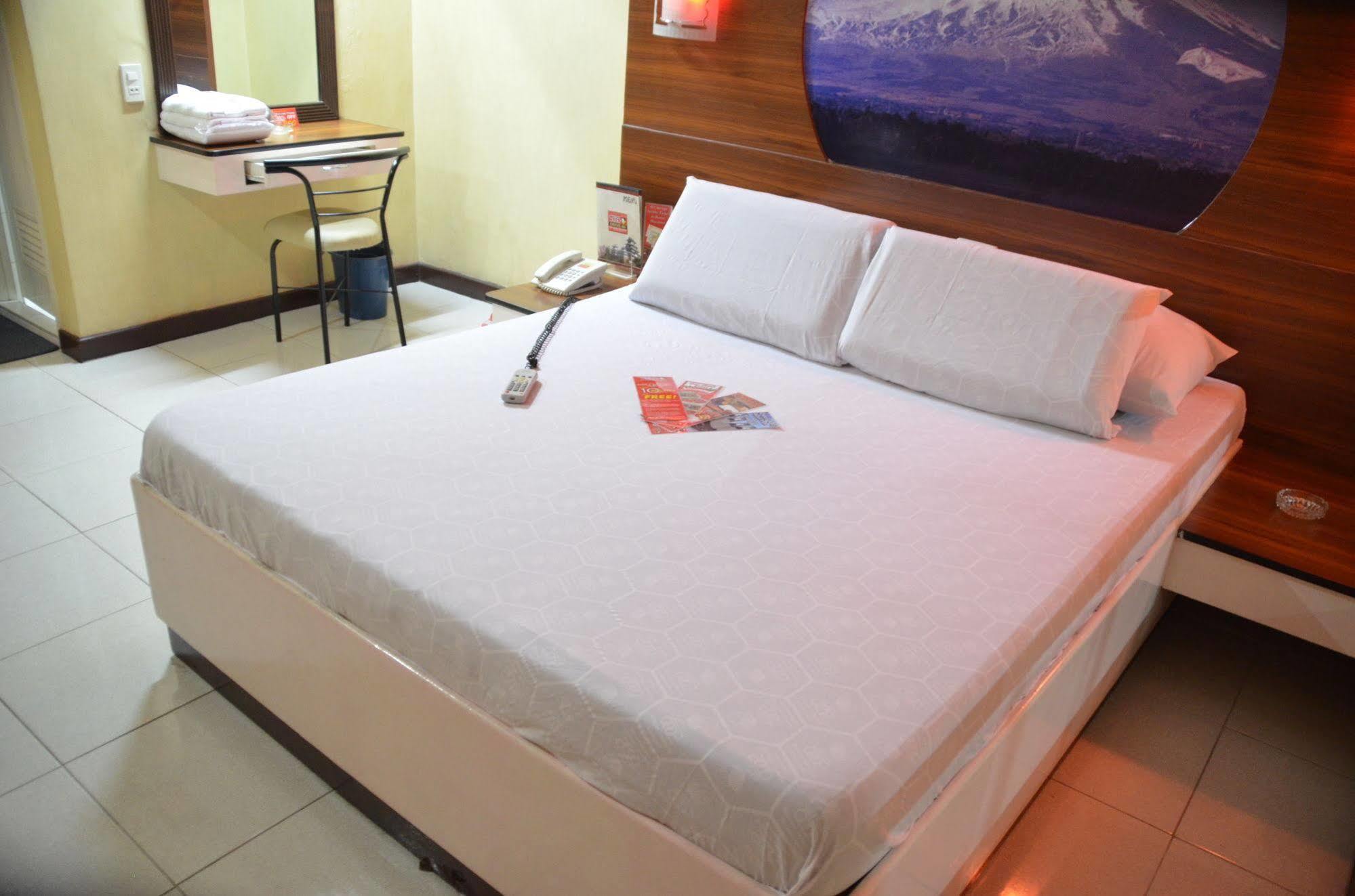 Hotel Sogo Sta Mesa Manila Eksteriør bilde